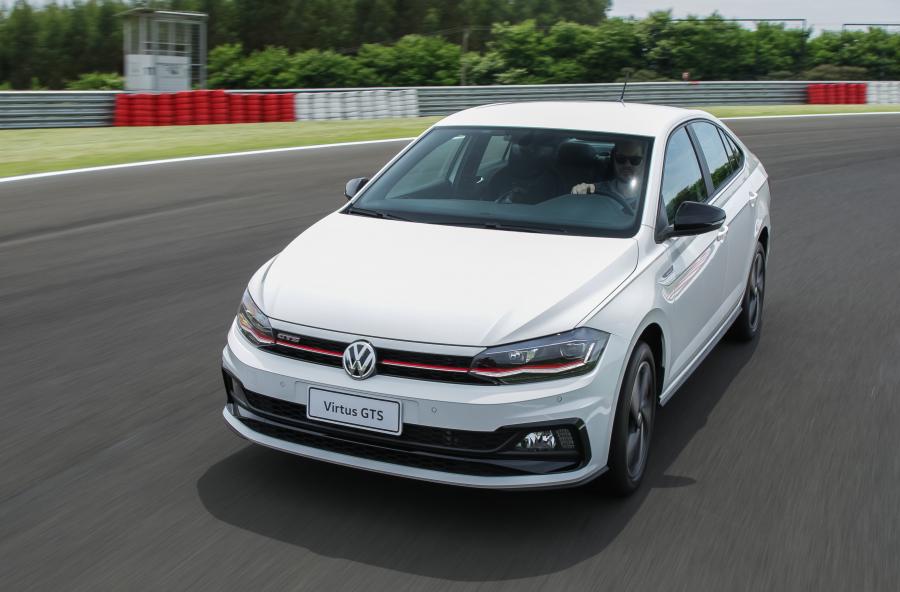  Volkswagen Virtus GTS 2020 года  (фото 2 из 7)